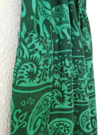 Prachtige Bohemian olifanten broek van zacht glanzende rayon.  Maat 36 t/m 40.