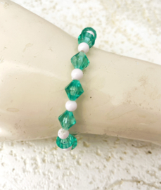 Uit het atelier van Puck. Armbandje  'Shine'.