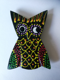 Koelkast magneet uil. Beschilderd door de Balinese aboriginals, de Bali Aga. 4 x 5,5 cm.