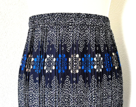 Batik uit Java. Authentieke rok plissé. Maatbereik 40/42.