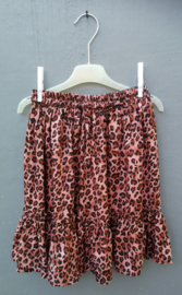 Stroken rokje tijgerprint. Elastische taille tot 52 cm. lengte 42 cm. Maat 104/ 3-4 jaar. 100 % rayon.