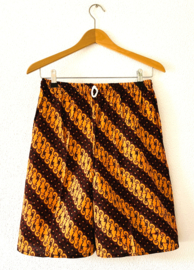 Batik herenshort. Maat 44/46.
