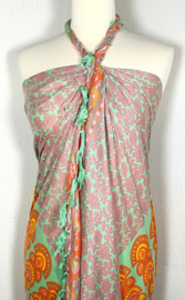 Sarong pauw, pastel tinten. Symbool van onsterfelijkheid.