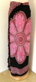 Sarong Mandala zwart/pink/bordeaux.