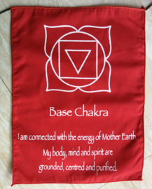 Chakra vlaggenlijn. 7 vlaggen van 30x22 cm. Lengte inclusief koord  2,50 meter. 100% rayon.