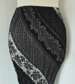 Batik uit Java. Authentieke rok plissé. Maat 36.