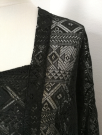 Traditionele Balinese kanten kebaya zwart. Maat 58.
