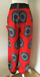 Broek Bohemian Mandala rood. Maat 36 t/m 42.
