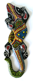 Gekko. Symbool van geluk. Gemaakt door de Balinese aboriginals. Laat hem tegen de muur opkruipen. 20 cm.