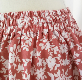 De Bali zomerhit. Rok 'blossom satu'. Passend t/m maat 42.