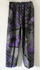 Schitterende Javaanse batik broek. Maat 38.