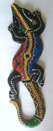 Gekko. Symbool van geluk. Gemaakt door de Balinese aboriginals. Laat hem tegen de muur opkruipen. 24 cm.