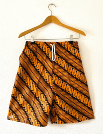 Batik herenshort. Maat 44/46.