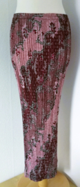 Batik uit Java. Authentieke rok plissé.  Maatbereik 36 t/m 42.