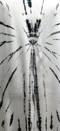 Schitterende oversized tie dye kaftan. Wit/zwart/grijs. One Size. Heerlijk om na de geboorte te dragen.