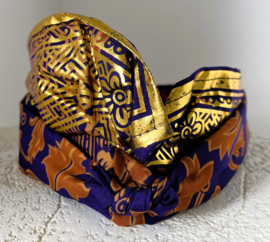 Udeng. Traditioneel Balinees hoofddeksel voor mannen. Omtrek 60 cm.