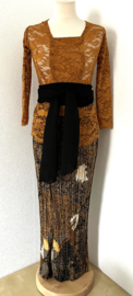Traditionele Balinese set. Maat 34.