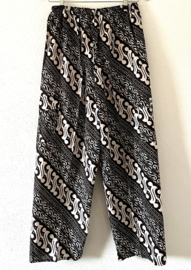Authentieke Javaanse batik broek. Maat 40.