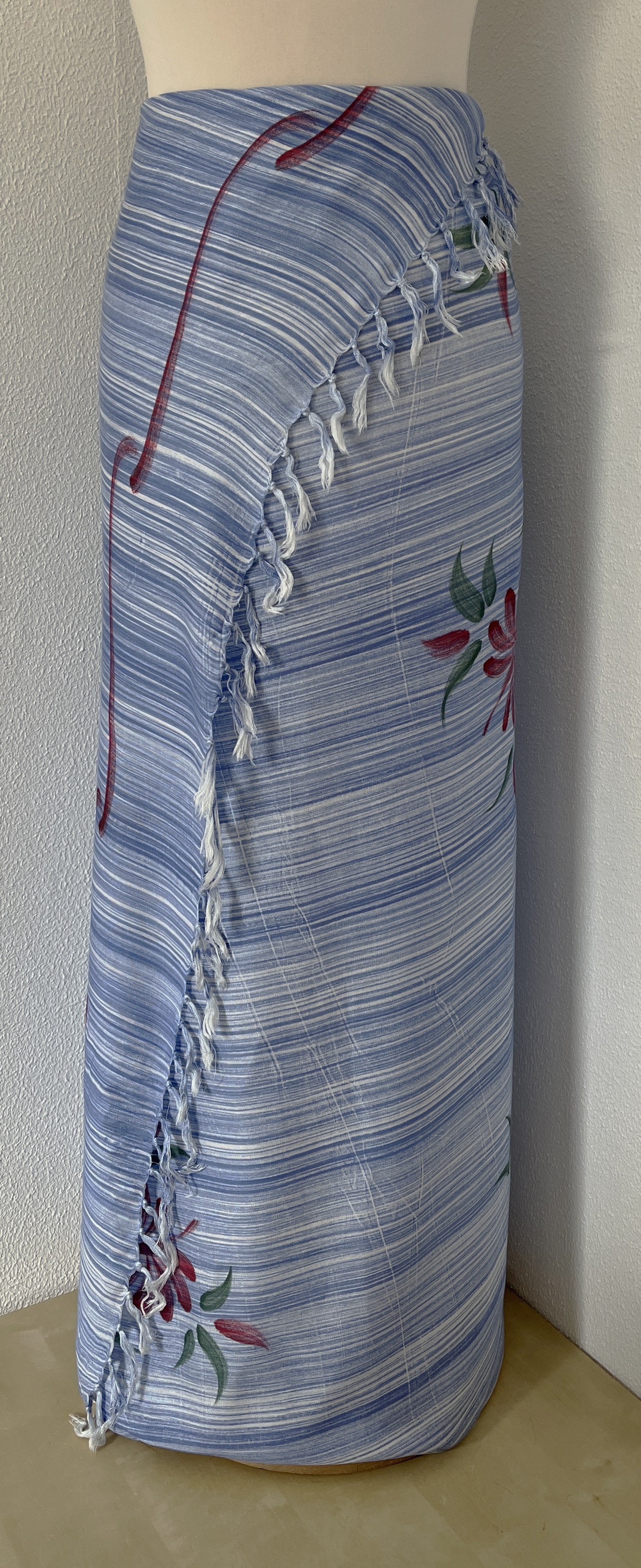 Sarong tie dye streep pastel. Baby blue.