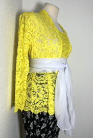 Traditionele Balinese set. Maat 44.