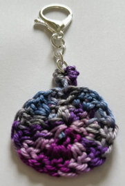 Sleutelhanger. Bali purple.