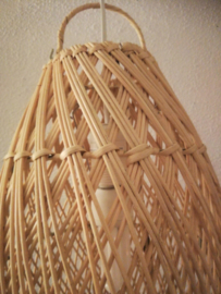 Schitterende naturel rotan hanglamp.