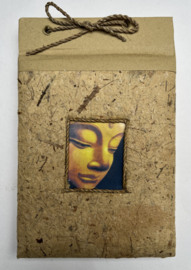 Rijkelijk gevuld cadeau tasje.