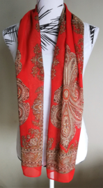 Sjaaltje van voile crepe rood. 155 x 50 cm. Met prachtig batik motief.