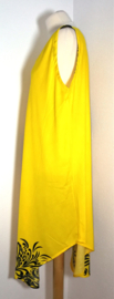 Sierlijk vallend hemdjurkje Bali 'Yellow&Black'. Maat 52/54.