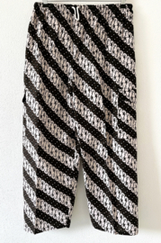 Authentieke Javaanse batik broek. Maat 44.