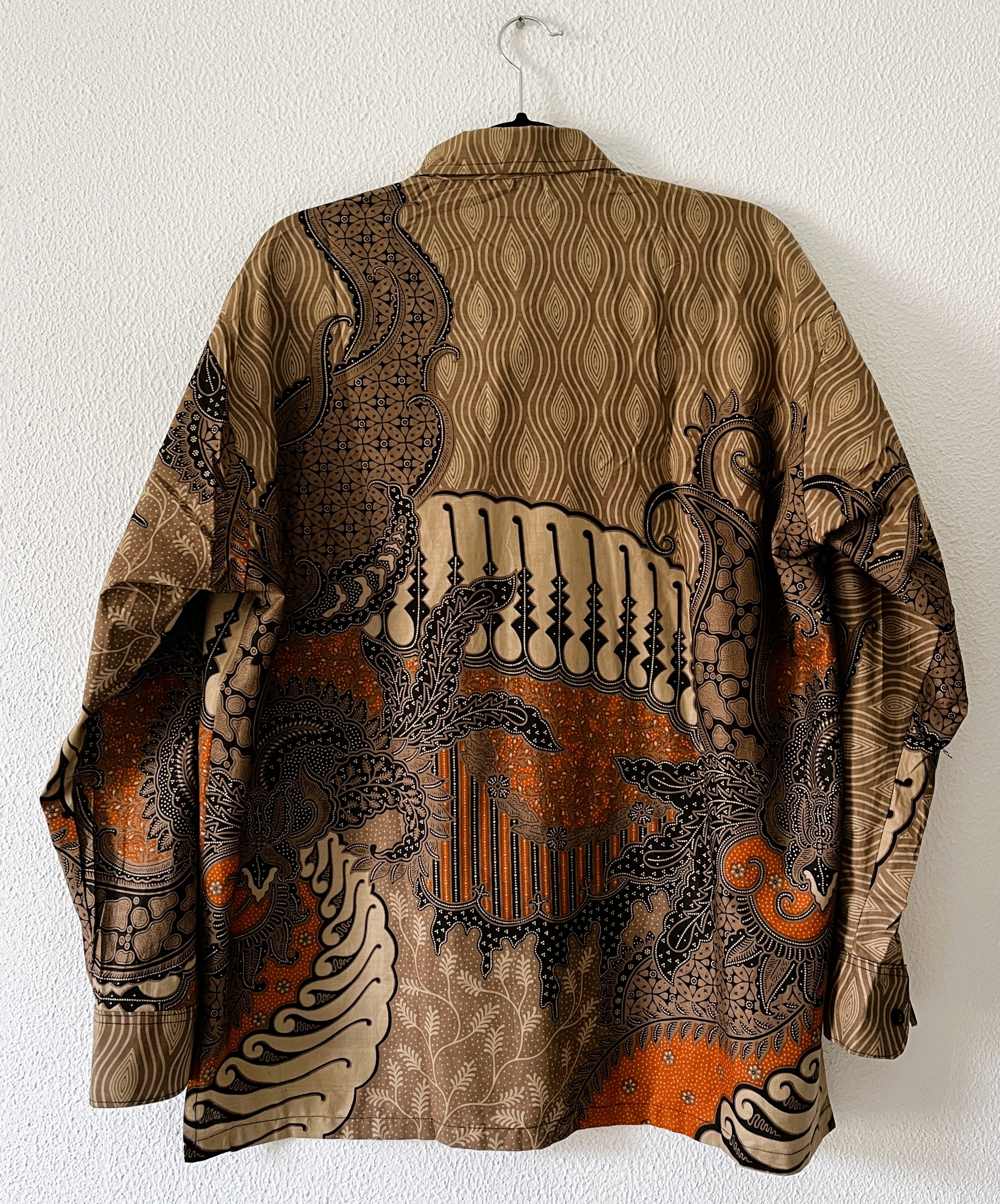 Authentieke Balinese batik blouse/overhemd. Maat 60, 70, 74 en 7XL