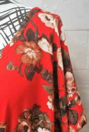 Balinees tuniek jurkje, dé 2023 trend in Indonesie. Bali flower rood/multi. One Size tot maat 58.