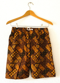 Batik herenshort. Maat 44/46.