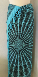 Sarong pauw, turquoise/zwart. Symbool van onsterfelijkheid.