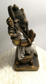 Vierarmige Ganesha. Beschermheilige van de Balinezen.