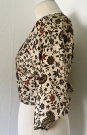 Wikkelvestje van microsilk, authentieke Balinese batik.