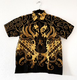 Authentieke blouse van Javaanse batik.