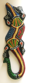 Gekko. Symbool van geluk. Gemaakt door de Balinese aboriginals. Laat hem tegen de muur opkruipen. 24 cm.