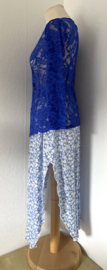 Traditionele kebaya set. Maat 38.