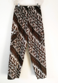 Authentieke Javaanse batik broek. Maat 44/46.