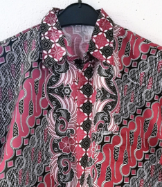 Authentieke Balinese batik blouse. Maat 56.