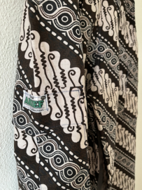 Authentieke Javaanse batik broek. Maat 40.