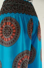 Broek Bohemian Mandala, blauw/ rood tinten. Maat 36 t/m 42.