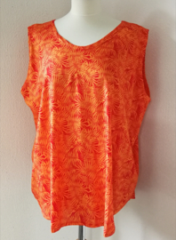 Mouwloze top Bali blad rood/oranje. Maat 52/54.