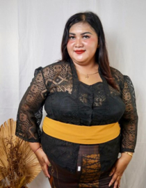 Traditionele Balinese kanten kebaya zwart. Maat 58.