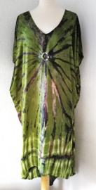 Schitterende oversized tie dye kaftan. Mosgroen/zand/wit. One Size.