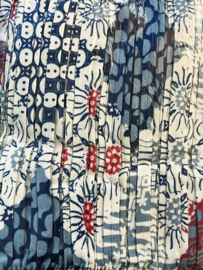 Batik uit Java. Authentieke rok plissé. Maatbereik 38/40.
