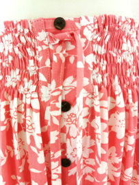 Sierlijk wijde Bali rok 'blossom' met watervalzoom. Maat bereik 38 t/m 42.