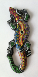 Gekko. Symbool van geluk. Gemaakt door de Balinese aboriginals. Laat hem tegen de muur opkruipen. 15 cm.