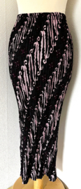 Batik uit Java. Authentieke rok plissé. Maatbereik 36 t/m 40.